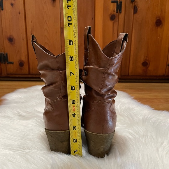 Wet Seal Women Western Style Mid-Calf Boot In Brown Size 7 - Picture 4 of 12